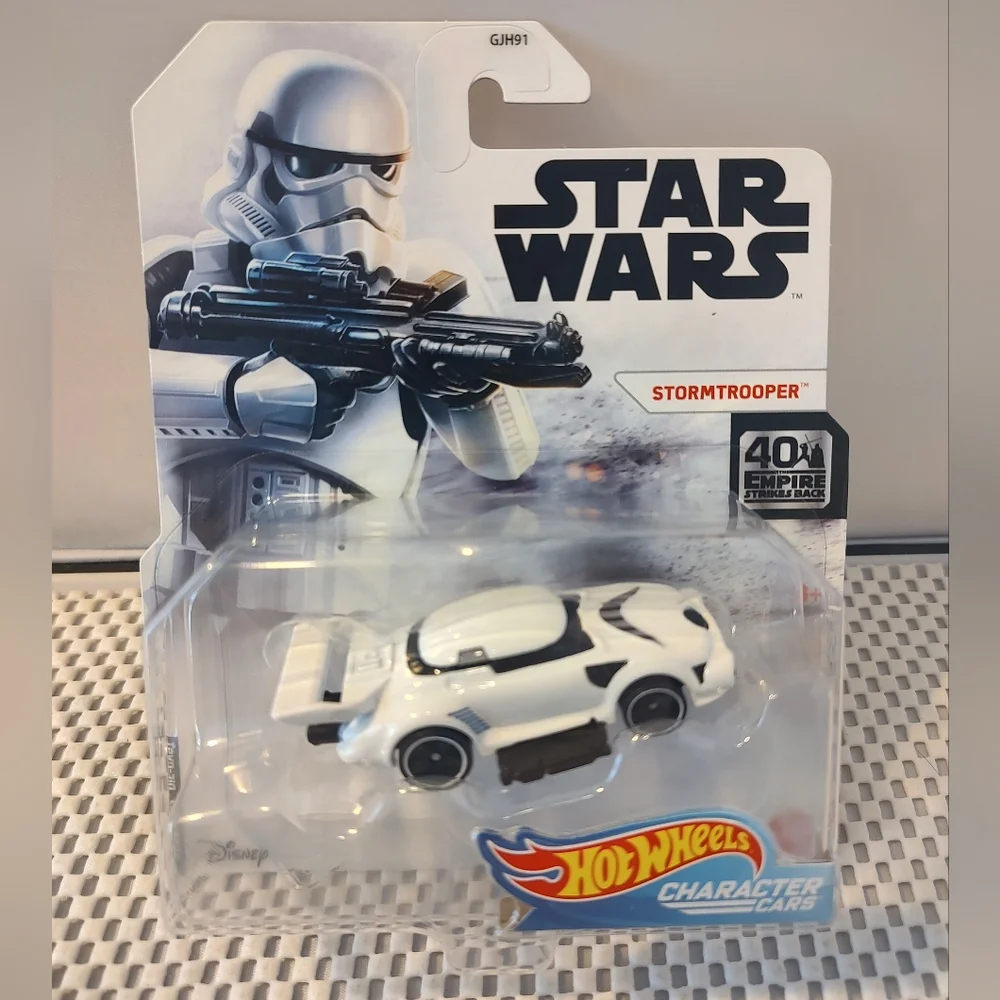 Hot Wheels Character Cars Stormtrooper Star Wars Die-Cast NWT Empire Strikes Bac